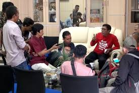 Terdapat dua jenis rotan yang digunakan: Lolos Dari Hukuman Mati Di Malaysia Tiga Wni Dipulangkan Ke Aceh