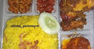 Kue ini terbuat dari tepung beras ketan yang dimasak dengan gula lalu di kukus. 220 Resep Nasi Kuning Ketan Enak Dan Sederhana Ala Rumahan Cookpad