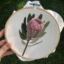Little Protea I Finished Last Night Threadpainting Embroidery Embroideryart Floral Embroidery Patterns Flower Embroidery Designs Embroidery Flowers Pattern