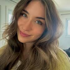 Avery Decker (@averydeckerr) • Instagram photos and videos