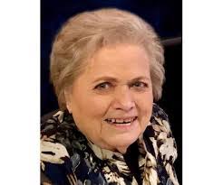 Rebecca Cress's Instagram, Twitter & Facebook