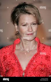 Our suzanne hi-res stock photography and images