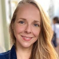 Helene Daigle's Instagram, Twitter & Facebook