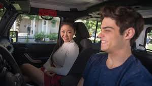 No son cartas que le hayan enviado, las ha escrito ella, una por cada chico de los que se ha hollis brite ha crecido en el castillo de keresken, rodeada de las hijas de la nobleza, todas ellas buen libro para las romanticas, super facil de leer. Critica Literaria Todos Los Chicos De Los Que Me Enamore De Jenny Han