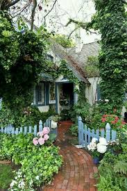 Fairytale Cottage Home W Flowers Cottage Garden Fairytale Cottage Backyard Inspiration