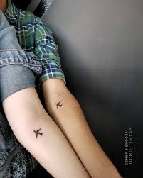 Airplane Couple Tattoo Tatuajes De Parejas Tatuajes De Moda Tatuajes En Pareja Pequenos