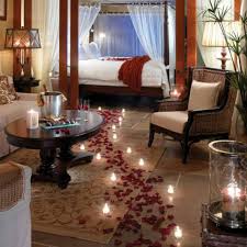 You Don T Need To Wait Until The Weekend To Plan Something Romantic Don T Forget To Incorporate Rose Petals And Candles To Set An I Romantic Room Romantic Resorts Decor