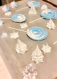 Meringues Decoration Gateaux Hiver Decoration Gateau Decoration Creations