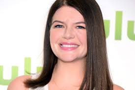  Casey Wilson Real Housewives Superfan Starts Podcast The Daily Dish