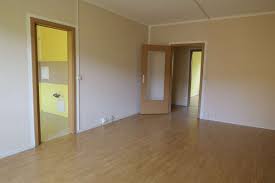 Auf der südseite gelegen sind sie ideal für ein sonnenbad zwischendurch. 3 Raum Wohnung Mieten Dessau Rosslau 06847 3 Zimmer Mietwohnungen Dessau Rosslau 06847 1a Immobilienmarkt De