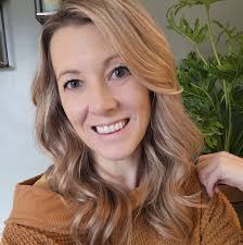 Winners have been chosen! Congrats to Kelly Gall Nelsen, Robyn Jacobson  McCartney, Terry Colangelo-Call, Adria Bader, and Cathy Tranmer-Kolm!***  These two oils are a match made in heaven! The combination creates a