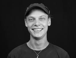 Dennis Bucher's Instagram, Twitter & Facebook