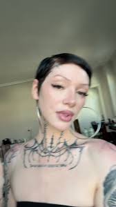 Carolesfaughter Live