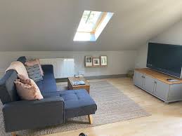 Jauh perjalanan luas pemandangan bertambah pengalaman. Loft Living In Quintessential English Village Nun Monkton Harga Terbaru 2021