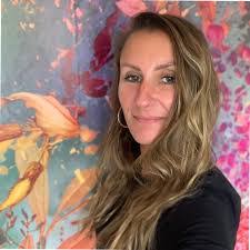 Allison Bast's Instagram, Twitter & Facebook