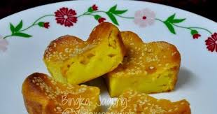 Biarkan betul2 sejuk baru potong dan hidang dengan kelapa parut. Resepi Bingka Jagung Kukus Chiara Resepi