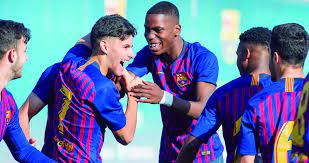 Nicolás iván gonzález (born 6 april 1998) is an argentine professional footballer who plays as a forward for vfb stuttgart and the argentina national team. Los Jovenes De La Masia Que Piden Paso En El Barca