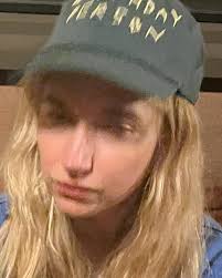 Happy Birthday to @olreid thank you Clare Stone for our caps and for  capturing the zevia grape moment, the beverage that simply won't quit. Told  Noah to grab a woman's purse, all