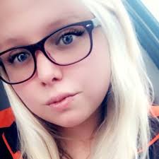 Danielle Spicer (@daneespicer89)