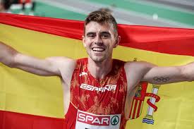Adrián Ben, campeón de Europa de pista cubierta en 800