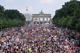 zehntausende menschen beim berliner csd berlin de