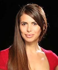 Caroline Leon's Instagram, Twitter & Facebook