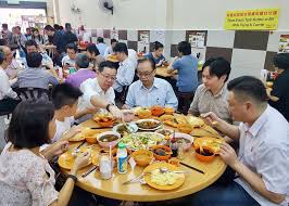 Malaysia's former finance minister lim guan eng was charged yesterday at the special corruption court for soliciting a bribe over a controversial rm6.3 billion (s$2.1 billion) undersea tunnel project during his tenure as penang chief minister. Lim Guan Eng Lunch At The Famous Kam Kee Chicken Rice Shop In Jln Sultan Kl With Bkt Bintang Mp Fong Kui Lun Facebook