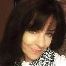 Lisbeth Clark's Instagram, Twitter & Facebook