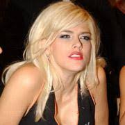 Anna Nicole Smith, décès dû à un dangereux cocktail de médicaments  psychotropes