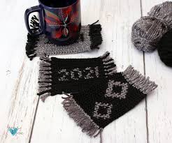 This mug rug was inspired by all the modern halloween decor that i have seen lately in the stores. New Year S Mug Rugs Free Crochet Pattern Loops Love Crochet