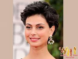 Flat ironing your hair can leave it looking smooth and sleek—and less thick than it really is, whereas curling your hair can make it look thicker. Cute Short Haircuts For Thin Curly Hair Bpatello