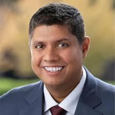 Amazon.com: Service Transformation: Reinventing service for clients and  employees : Wil Lombardi & Frederic Jambukeswaran: Audible Books & Originals