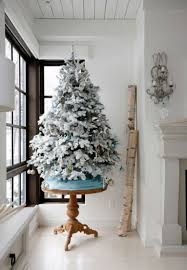 White Christmas Decorating Ideas Family Holiday Net Guide To Family Holidays On The Internet