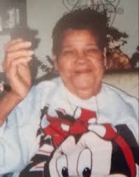 Reconoces a alguien ? (Al parecer fue tomada en el Pelaito, cuando se  construia el Expreso, detras del edif 25)