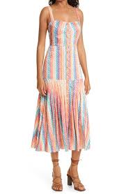 In 1920s madrid, four women at the national telephone company ring in revolution as they manage romance, friendship and the modern workplace. Women S Saloni Casual Dresses Nordstrom
