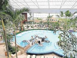 Mit travador können sie nicht nur einen herrlichen tag in der therme erding verbringen, sondern ihre kurzreise auch mit. Der Schlitzer Der Therme Erding Bayern