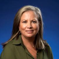 Lori Cushing's Instagram, Twitter & Facebook