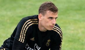 Başkent ekibiyle oynadığı ilk sezonunda la liga ve şampiyonlar ligi'ni (kariyerinde kazandığı tek şampiyonlar ligi kupası). Real Madrid Lunin Will Sich Beweisen