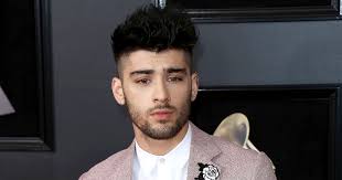 Zayn Malik Spotted Brawling Outside Nyc Bar Amid Late Night Out Sd Bpositive