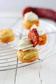 Cupcakes Au Chorizo Et Au Fromage Ail Et Fines Herbes Confessions D Une Gourmande Aperitif Gastronomique Recette Recettes De Cuisine