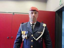Investigators have now increased security for ten people who are believed to have been named in a hit. Jurgen Conings Belgischer Ex Soldat Droht Mit Anschlag Auf Virologen