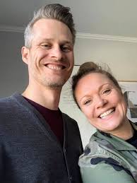 🌾Boligraportage☀️ Sommerhus i byen.... Puk og Jake bor i Brønshøj sammen  med deres tvillingepiger på 16 år. Billederne i reportagen er fra deres  lejlighed på Nørrebro i København, som de kalder deres “