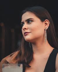 Larissa David (@larissa_david99) • Instagram photos and videos