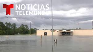 En Vivo Inundaciones En Houston Texas Debido A Los Remanentes De La Depresion Tropical Imelda Youtube