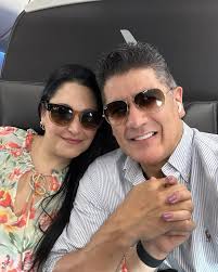 Hoy día de Las Madres en Rep. Dom. a mi amada esposa y a mí nos tocó tomar  un vuelo de regreso a casa. @herrera_martha sabes que eres la mejor Madre  del