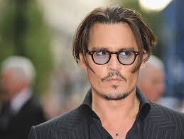 John christopher johnny depp ii is een amerikaanse muzikant en acteur, die geboren werd op 9 juni 1963 in kentucky. 10 Milioane De Dolari Pentru O Zi De Filmare Johnny Depp Va Fi PlÄƒtit Integral Pentru Fantastic Beasts 3 Chiar Daca Nu Va Mai Juca In Film