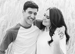 How to plan the perfect couple photo shoot? 101 Couple Poses For Beautiful Pictures The Dating Divas