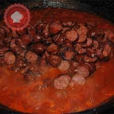 Rougail Saucisses De La Reunion Rougail Saucisse Rougail Recettes De Cuisine