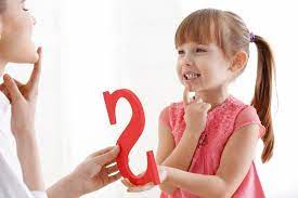 Sie reagieren also auf geräusche und bewegen. Sprechen Lernen Wann Kinder Was Konnen Sollten