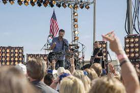 See more ideas about tony stewart, best season, nascar. Nbc Sports Bringing Back The Sunshine With Nascar Coverage Newscaststudio